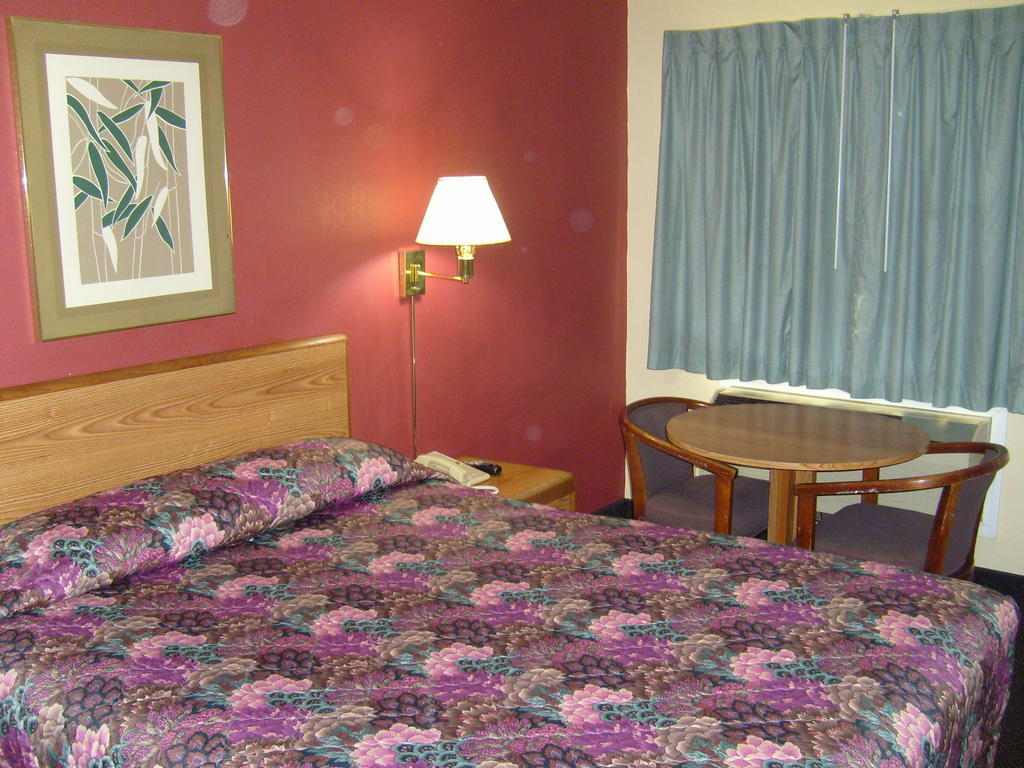 Cascade City Center Motel Лебанон Номер фото